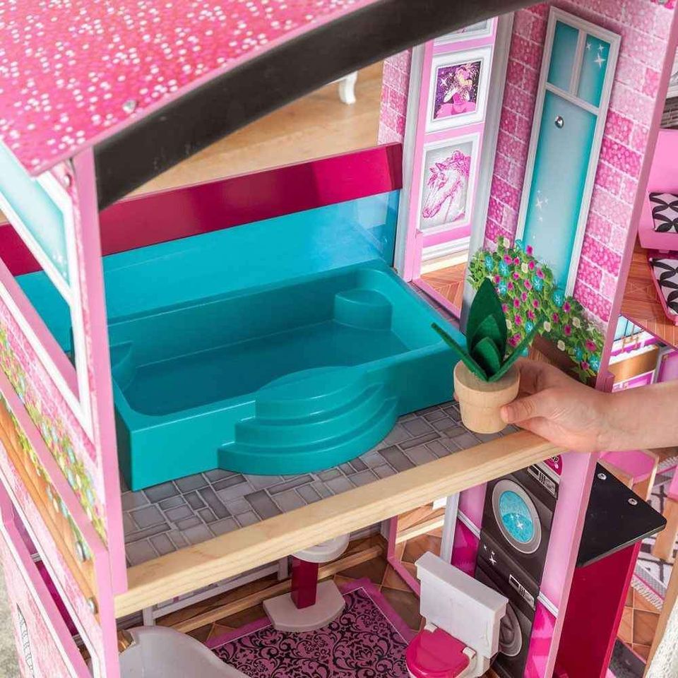 Dream Doll House