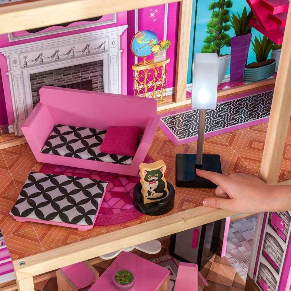 Dream Doll House